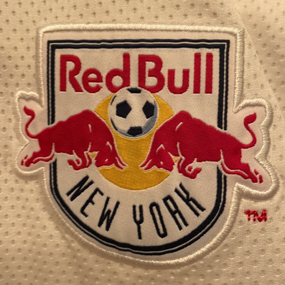 Adidas YXL New York Red Bull MLS jersey - Picture 2 of 5